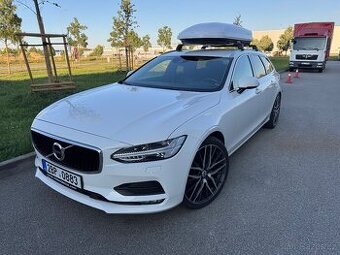 Volvo V90, MOMENTUM, 2018, D4 142KW, 8.st. automat