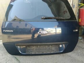 Ford fusion zadná kapota modrá