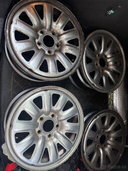 Kola 16" Hyundai i30 kombi (r.v.2022)
