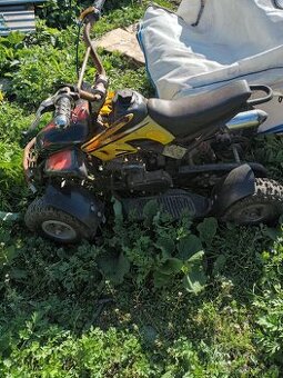 Prodám dětskou čtyřkolku mini quad 50ccm do 6až8 let - 1