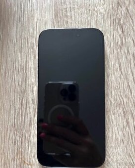 Prodám iPhone 16