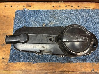 Kryt variátoru Kymco Dink 150