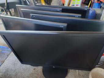 HP Monitory