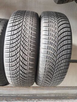 2xzimní pneu 195/60/18.Goodyear.