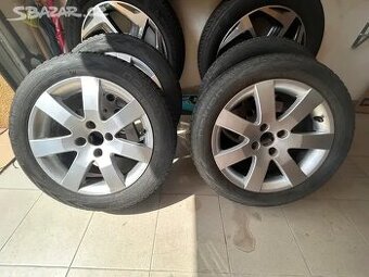 orig. alu kola se zimními pneu na Peugeot 308 SW