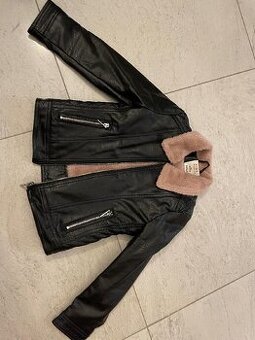 Prodám zimní bundu dívčí