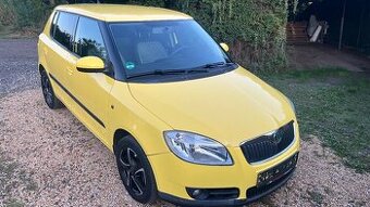 ŠKODA FÁBIA 1.2 HTP AMBIENTE,SERVISNÍ KNIHA.