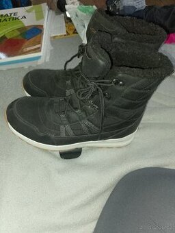 Zimní boty dámské  černé nové