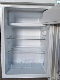 Lednice s mraz. Exquisit.