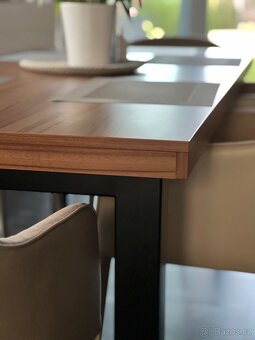 Jídelní stůl (Luxusní vzhled) - 1