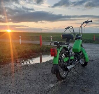 Nabízím Opravy motorek, mopedu a skútrů