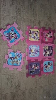 Pěnová podložka PUZZLE dlaždice Minnie mouse