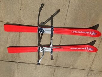 První dětské lyže