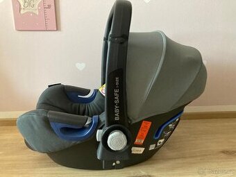 RÖMER Autosedačka Baby-Safe 2 i-Size