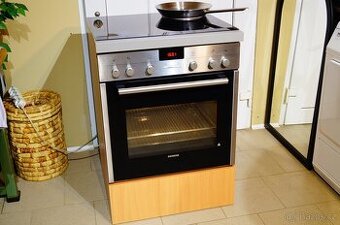 Siemens nerezový vestavný sporák HE63BD513, vyjížděcí dveře