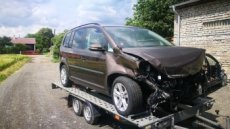 VW Touran 1.6tdi 77kw CAY 2012 man 6 na ND 105tkm