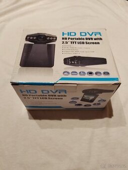 Přenosná HD kamera do auta