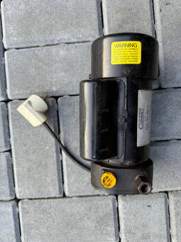 Vakuové čerpadlo/kompresor, elektromotor Gast Model 3032