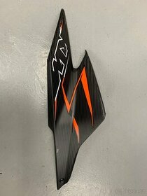 Postranní plasty - Karbon - KTM Super Duke 1290, 2020+