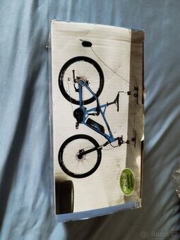 Zvedák pro uložení jízdního kola ke stropu -novy nerozbaleny