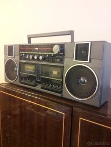 Radiomagnetofon Fisher dabl