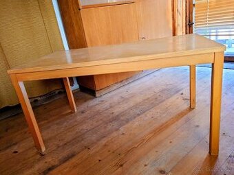 Konferenční stolek