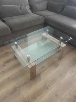 Konferenční stolek