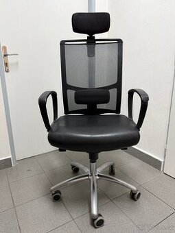 kancelářská židle s podhlavníkem