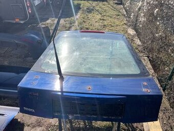 Zadní kufrove dvere Toyota Celica T23 včetně zámku