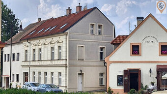 Dům - dva byty a prostory k podnikání, Dobřany, v blízkosti