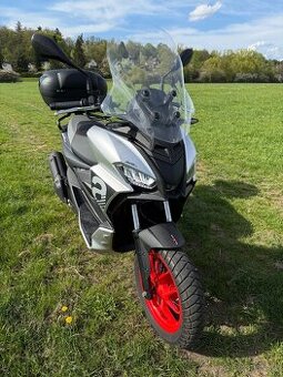 Aprilia SR GT 125 Sport
