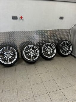 OZ Racing Ultraleggera HLT 5x112 R19