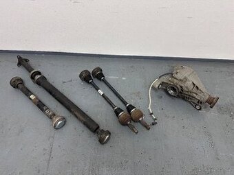 VW Touareg zadní diferenciál polosy kardan
