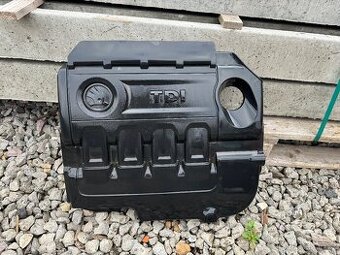 Kryt motoru Škoda Octavia III 04L103954T