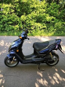 Skútr 50 Suzuki Katana