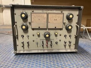 Stabilizovany elektronkovy stejnosmerny zdroj