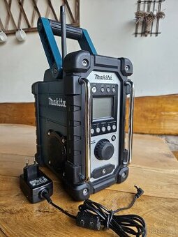 Rádio Makita