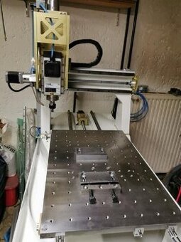 CNC frézka na minerální odlitky