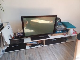 Samsung TV 107cm