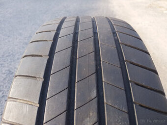 Letní pneu BRIDGESTONE Turanza T005 - 215/60 R17