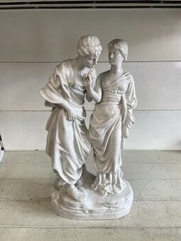 Velká porcelánová socha Milenci Royal DUX poškozená