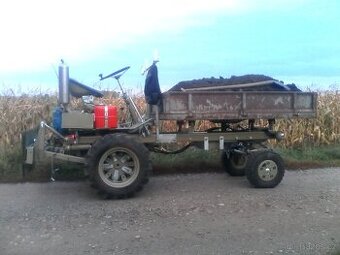 traktor nářaďový malotraktor s korbou