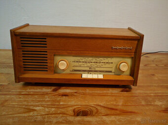 Radio Tesla Tosca 326A