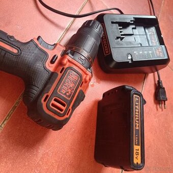 Black and Decker AKU vrtačka