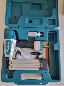 Hřebíkovačka MAKITA AF506