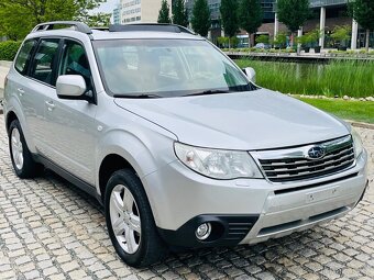 Subaru Forester 2.5i 4x4 AUTOMAT VÝHŘEV TAŽNÉ 30 JAHRE
