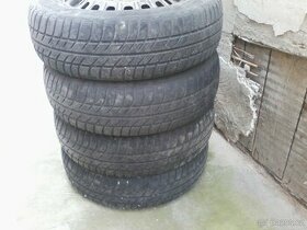 sada čtyř pneu 165/70R13+disky fiat uno