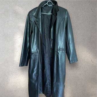 Podzimní dámský kabát (trenchcoat)