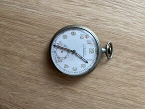 Kapesní hodinky DOXA nefunkční nutno vyštelovat