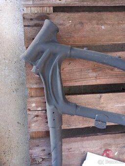 rám harley davidson